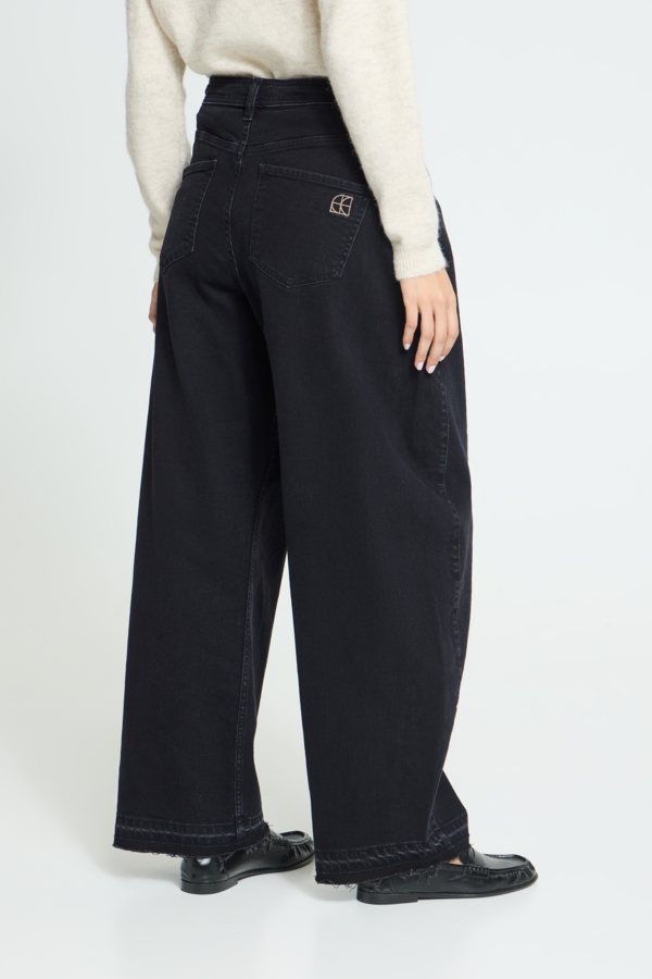 ICHI JEANS
