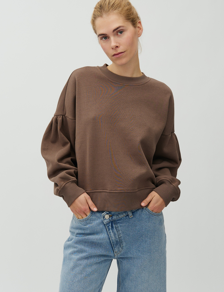 MBYM SWEATSHIRT