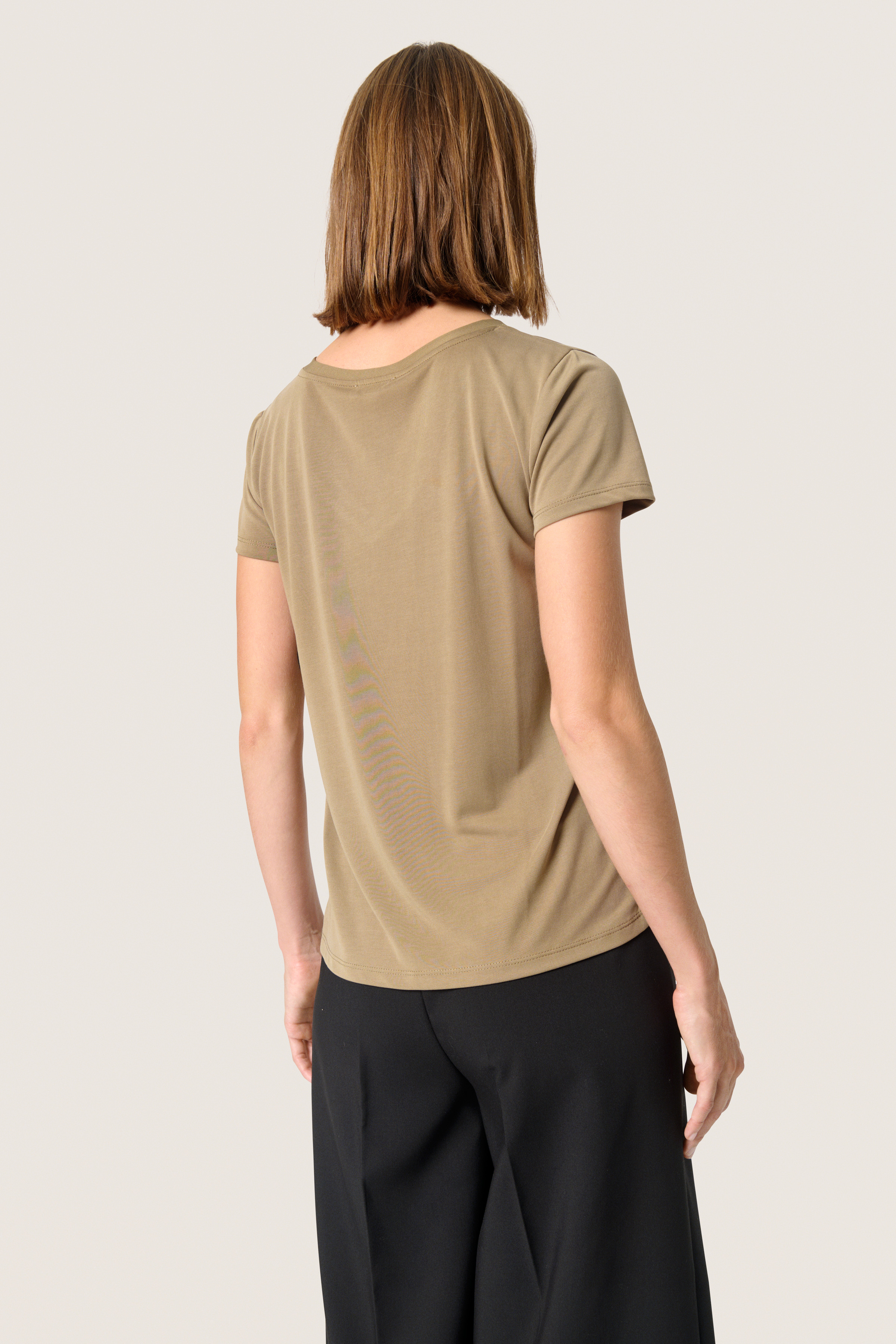 SOAEKD T-SHIRT V-NECK
